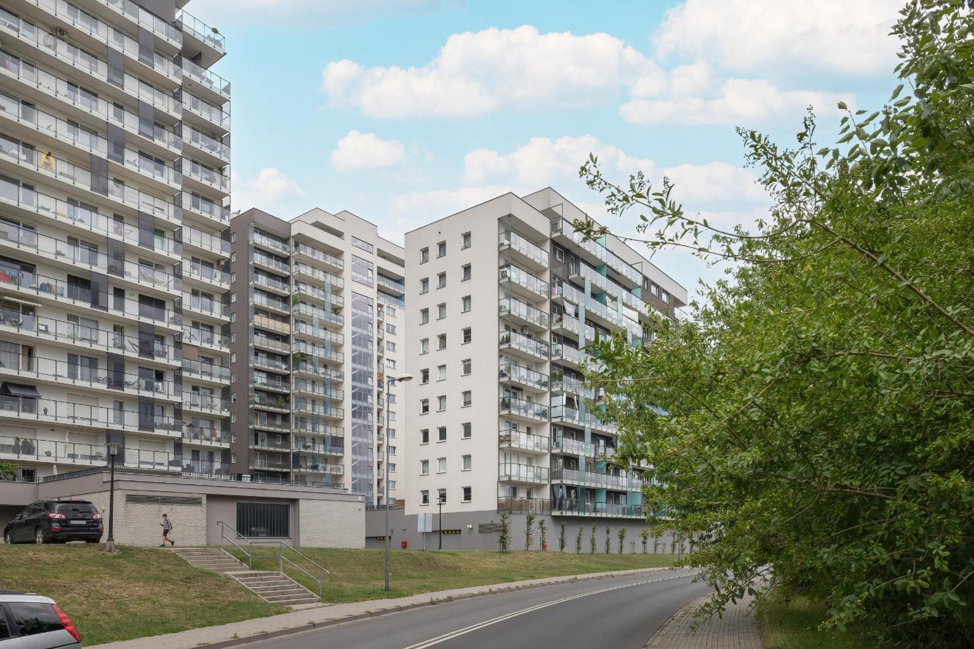 Tysiaclecia Studio Apartament Z Balkonem I Darmowym Parkingiem By Noclegi Renters Katowice Exterior photo