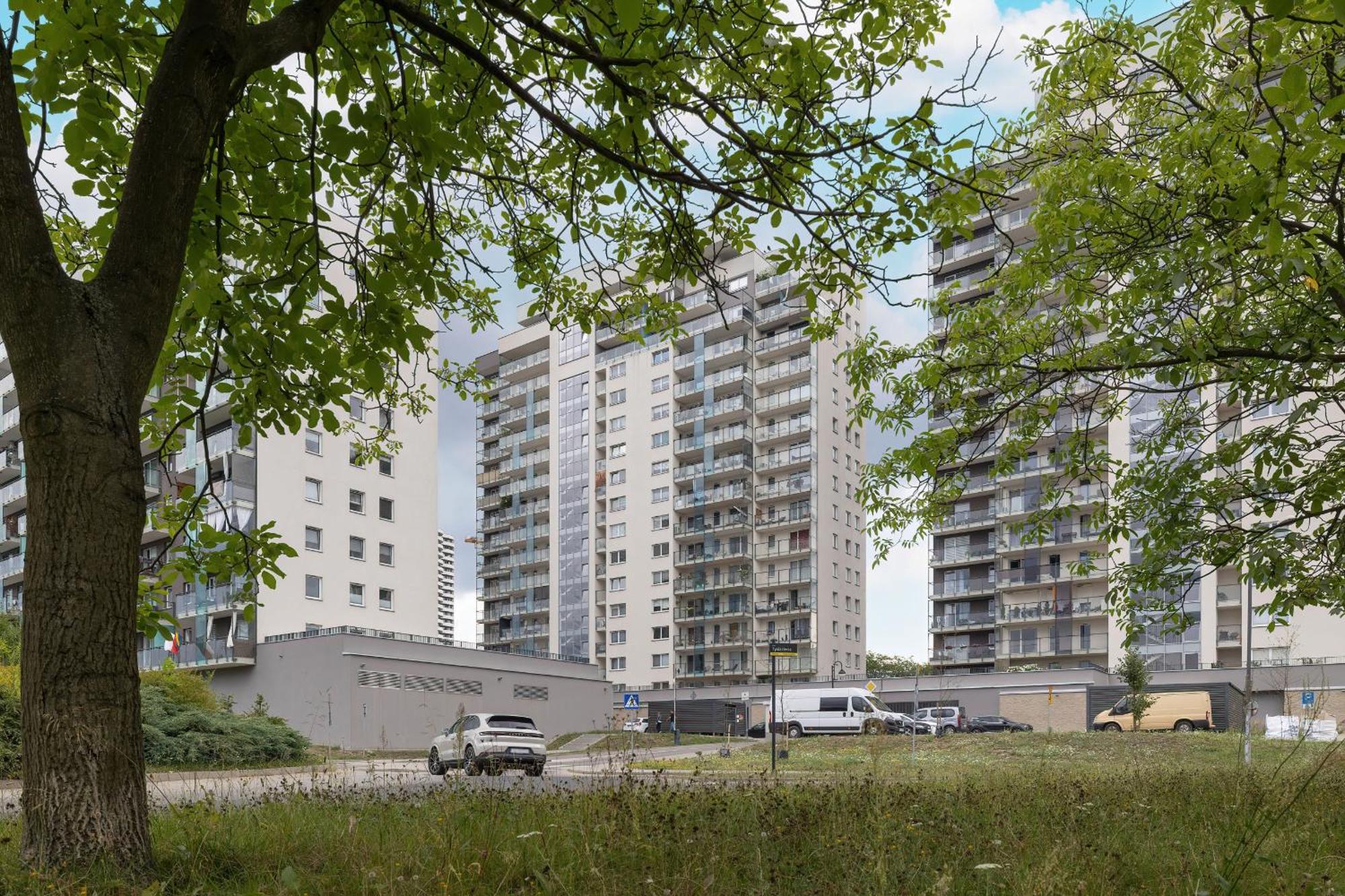 Tysiaclecia Studio Apartament Z Balkonem I Darmowym Parkingiem By Noclegi Renters Katowice Exterior photo